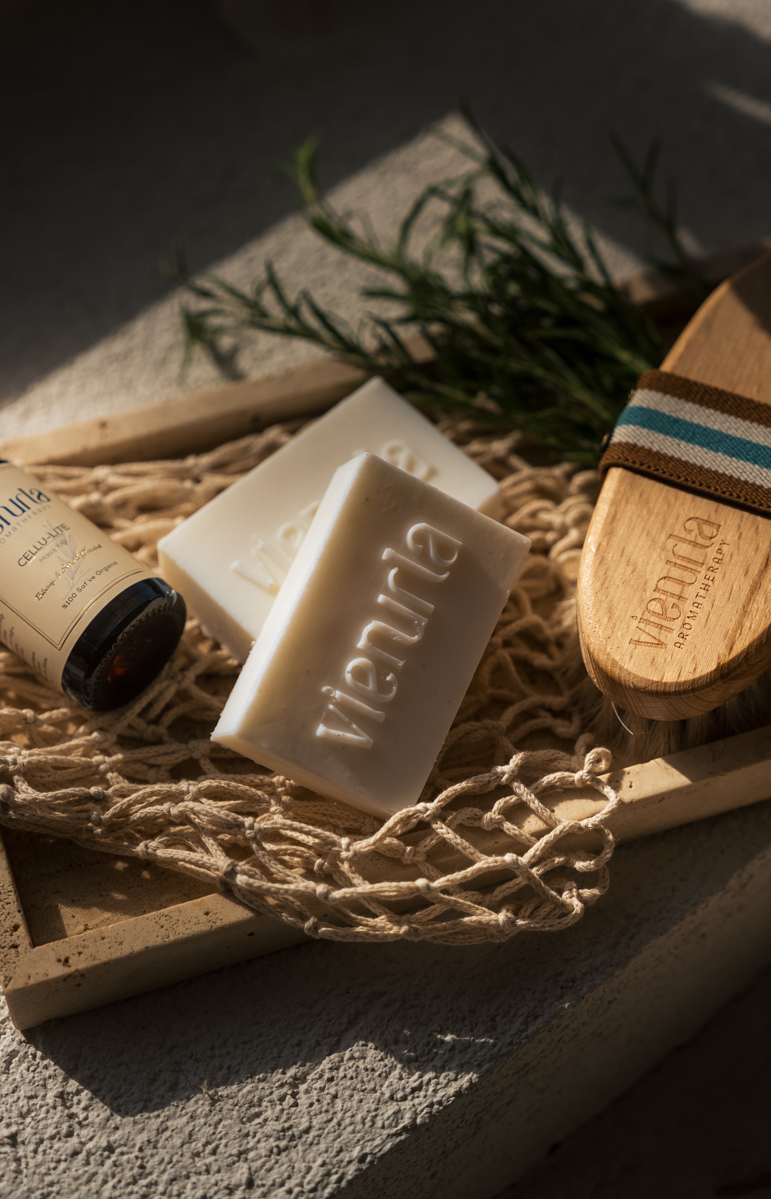 Arındırıcı & Nemlendirici Saç ve Vücut Barı